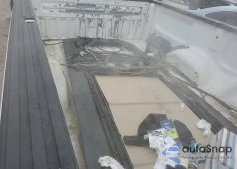 2012 Ford F150 z USA, uszkodzony, nr VIN 1FTMF1EM1CKE02152